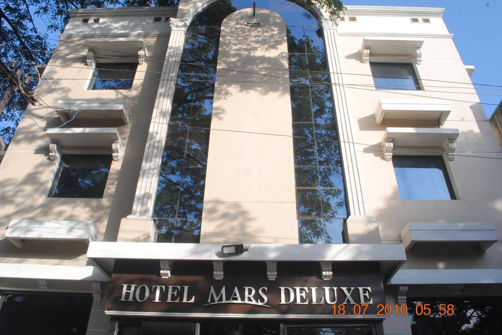 Deluxe Hotel Madrás Exterior foto